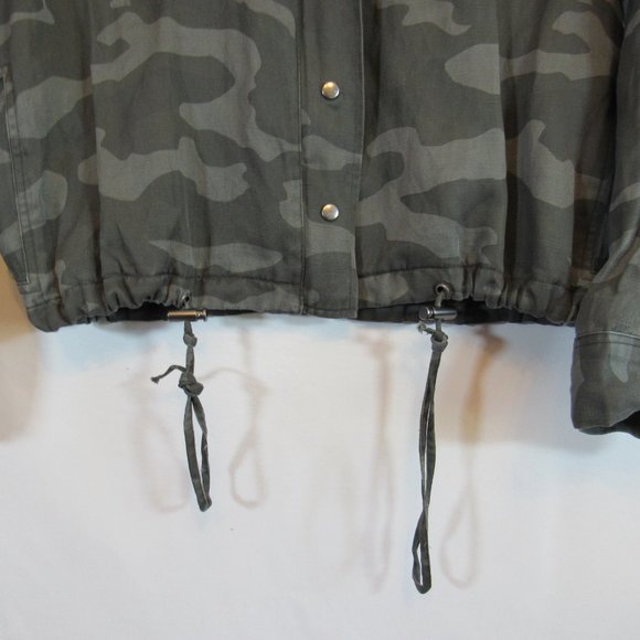 Rails Collins Camo Rose Patch Linen Jacket - Picture 10 of 12